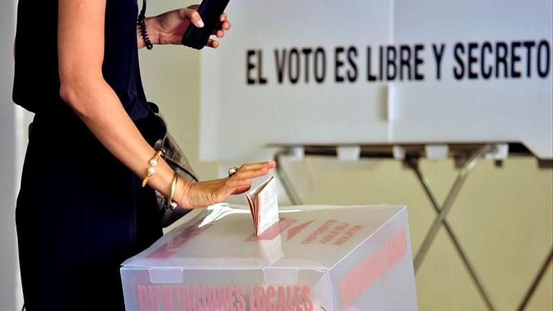 Pasan a diciembre la reforma que definirá el futuro del INE