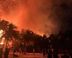 Un lesionado por incendio en Holbox; gobernadora de Quintana Roo informa que ya está controlado