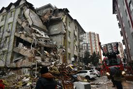 Sismo de 6.1 grados azotó a Turquía