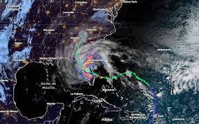 ‘Nicole’ se convirtió en huracán y llega a Florida, EUA