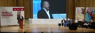 Entrega Enrique Alfaro Premio a la Generosidad Jalisco 2022 a Bocas Felices, A. C. y Galilea 2000, asociaciones asistenciales del AMG y del interior del Estado 