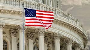 El partido demócrata retiene el control de Senado mientras que Donald Trump se prepara para anunciar otra candidatura para 2024