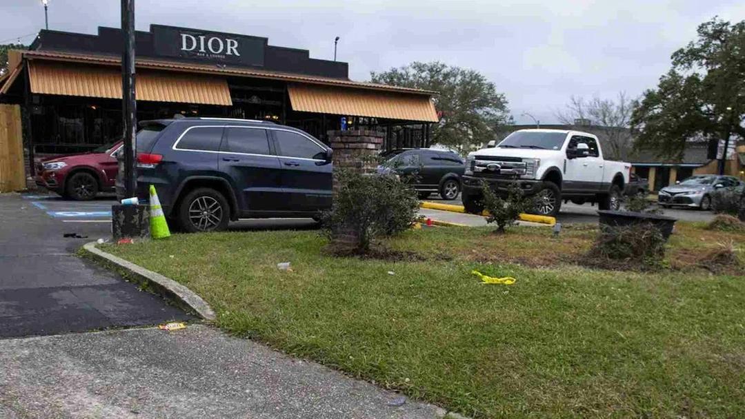 Se registra un tiroteo en club nocturno de Louisiana deja una docena de heridos