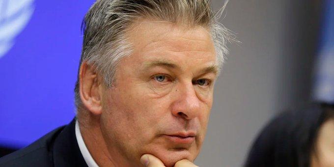 Alec Baldwin podría pasar hasta 18 meses en prisión y una multa de 5 mil dólares por homicidio involuntario