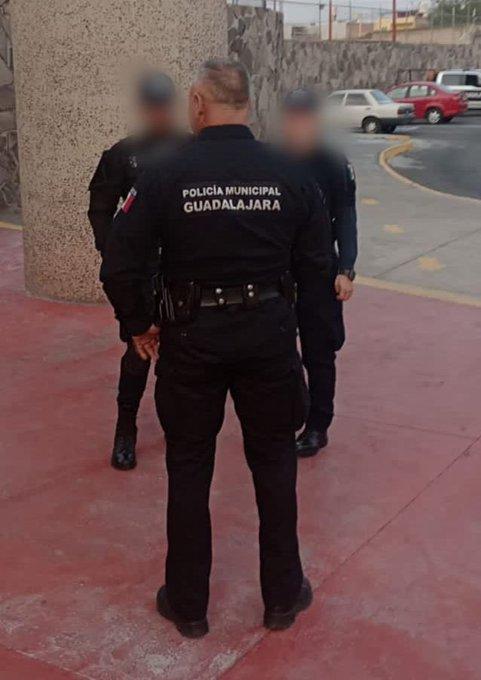 Suspenden a Policías Tapatíos por agredir a una persona en situación de calle:Gobierno de Guadalajara