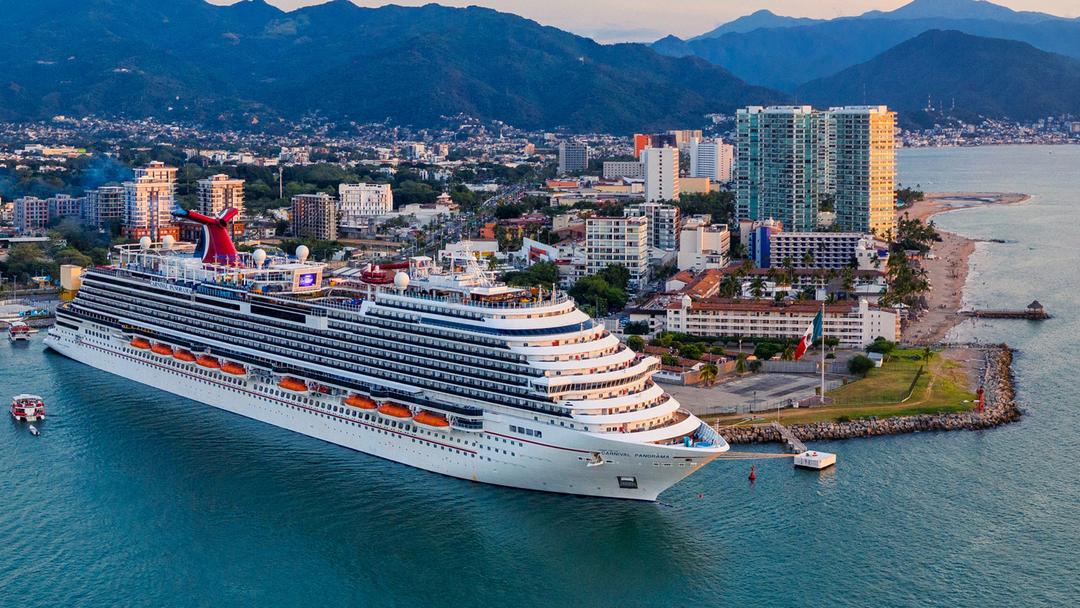 Puerto Vallarta recibió más visitantes vía cruceros este año