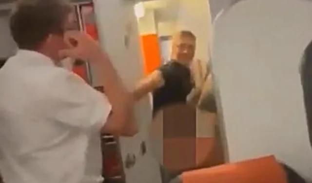 VIRAL: Detienen a pareja por tener relaciones en un avión con rumbo a Ibiza