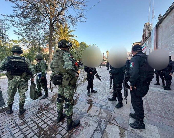 Teocaltiche: Revisan estatus de policías municipales
