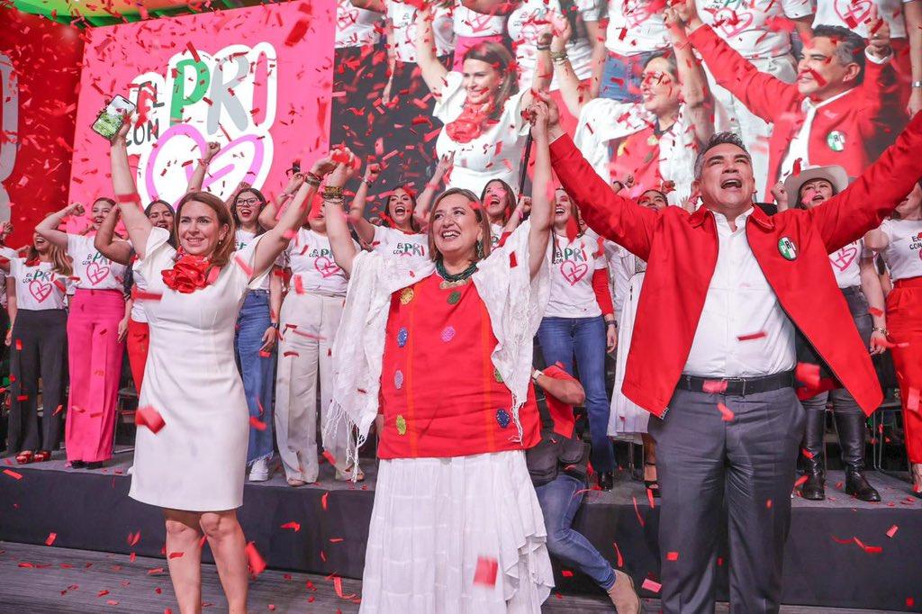 Xóchitl Gálvez se reúne con gobernadores y líderes del PRI
