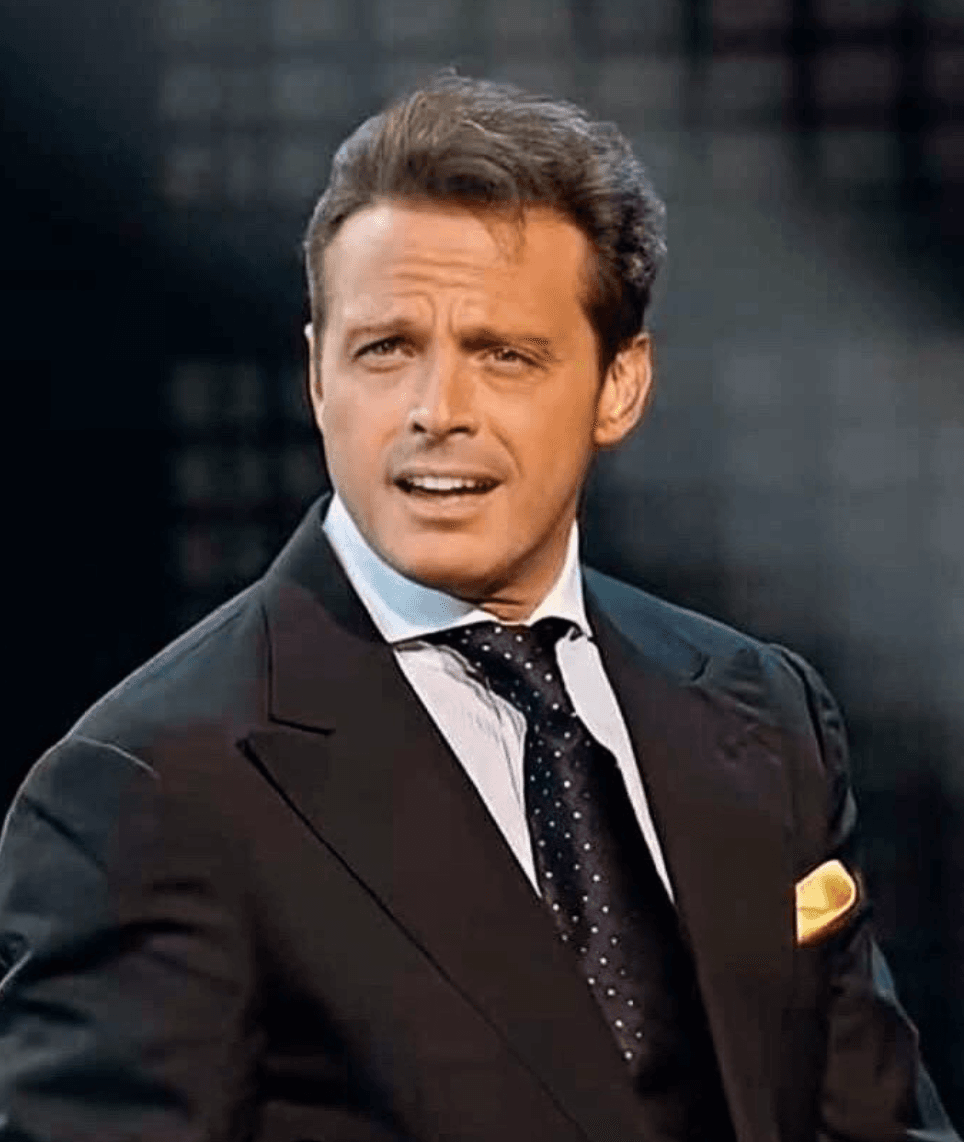 Luis Miguel dona 10 MDP a fundación Banorte para reconstruir viviendas afectadas por “Otis” en Acapulco