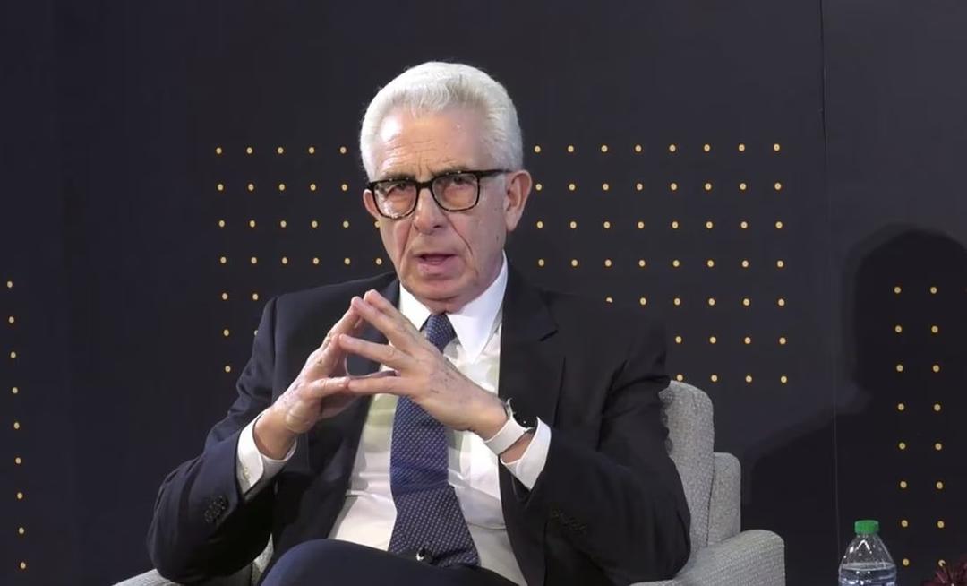 Ernesto Zedillo reaparece y pide un presidente que no mienta