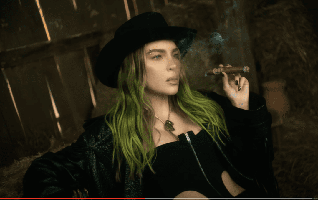 Belinda y Christian Nodal: La cantante estrena “Cactus” y le tira a su ex