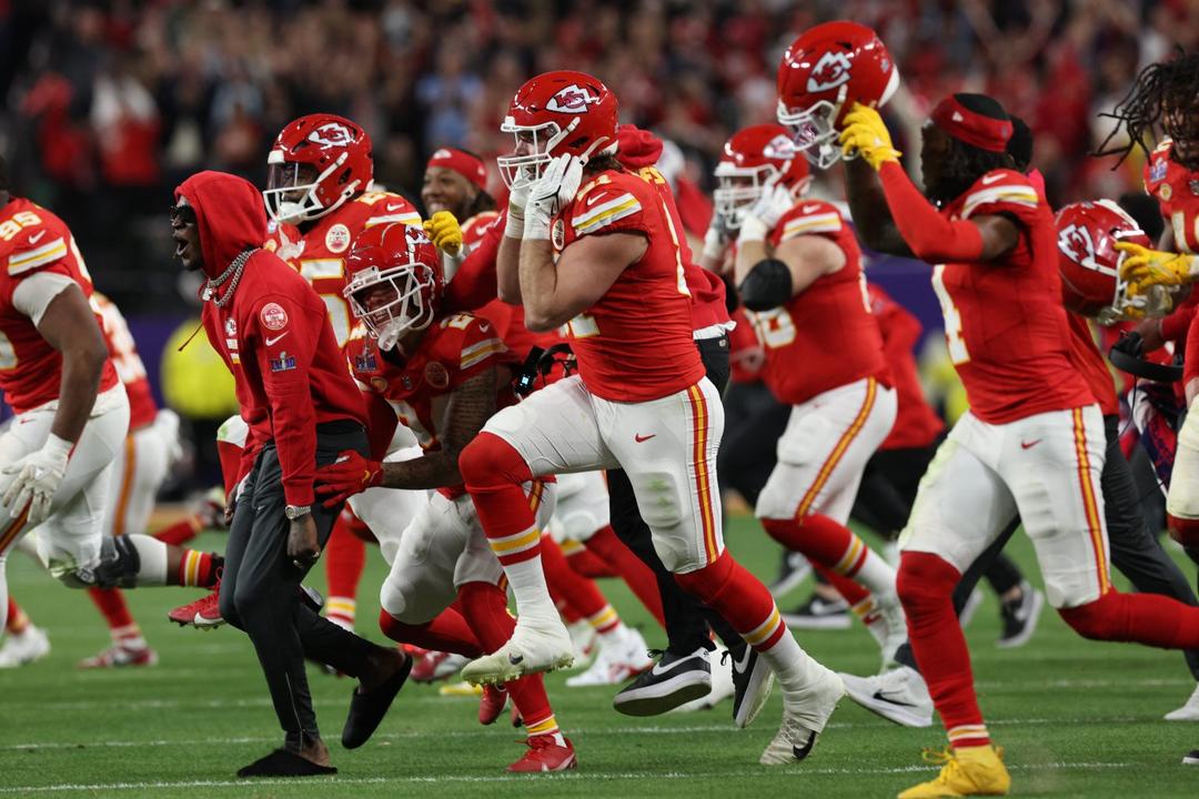 Super Bowl 2024: Los Chiefs vencen 25-22 a los 49ers y revalidan su título