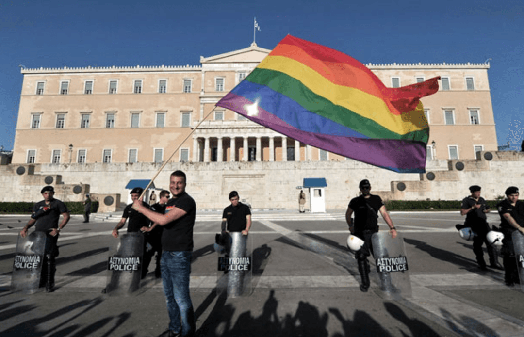 Grecia: Se legaliza el matrimonio homosexual y la adopción por parejas del mismo sexo