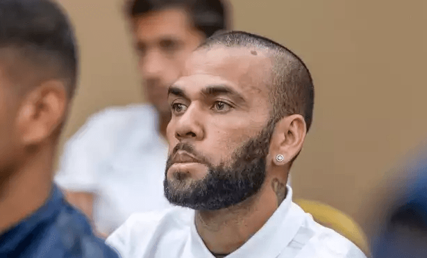 Dani Alves: Tras pagar fianza millonaria el futbolista podría salir de la cárcel