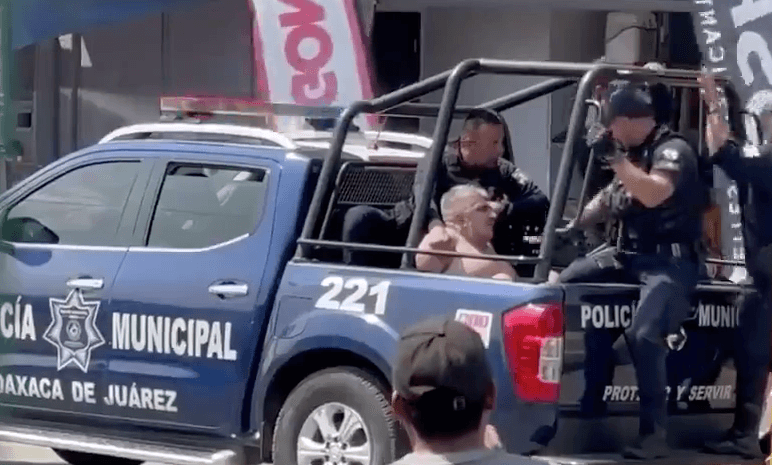 Shocker: Así detuvieron al luchador en ropa interior por destrozos en un hotel
