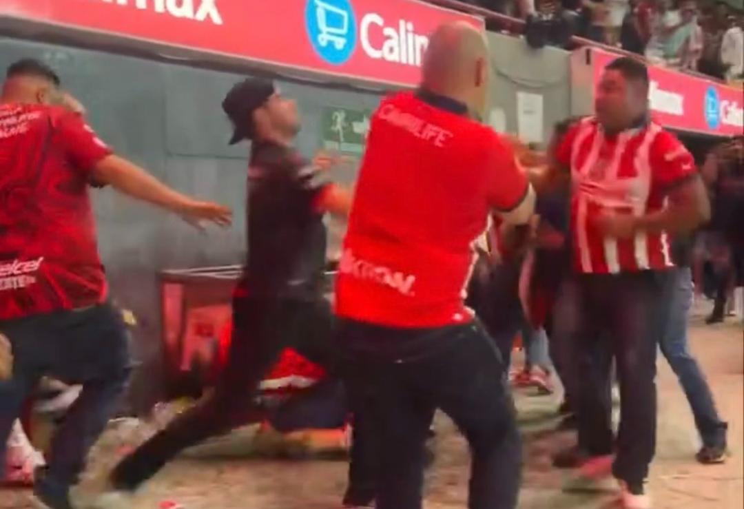 Xolos vs Chivas: Tras riña, balean a aficionado en el estadio de Tijuana