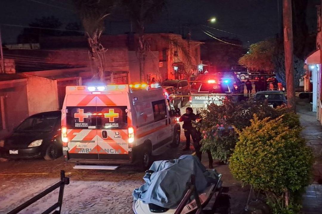 Tlaquepaque: Asesinan a cuatro personas afuera de una casa; hay cuatro más lesionadas