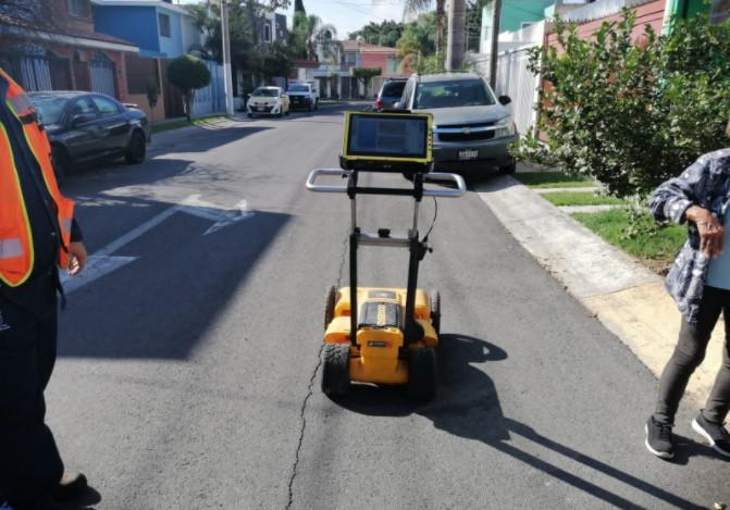Vecinos de la colonia Girasoles Élite reportan grietas