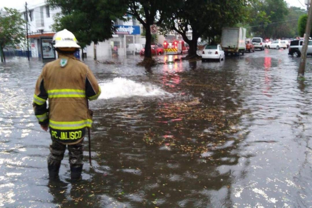 Clima en México: Onda tropical 19 y monzón mexicano causarán fuertes lluvia