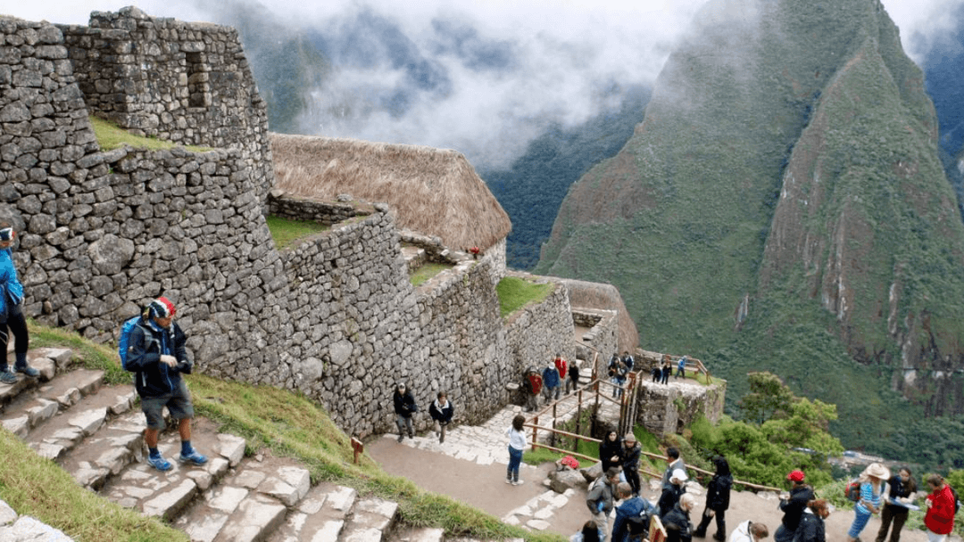 Viral: Mexicano muere mientras se tomaba selfie en Machu Picchu