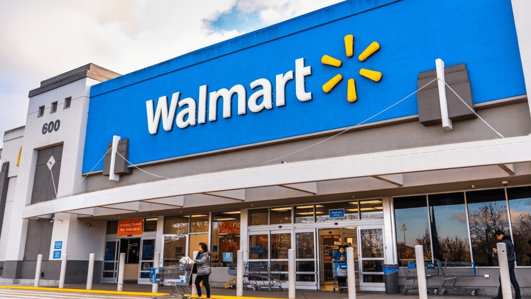 Walmart retira miles de cajas de jugo de manzana contaminado