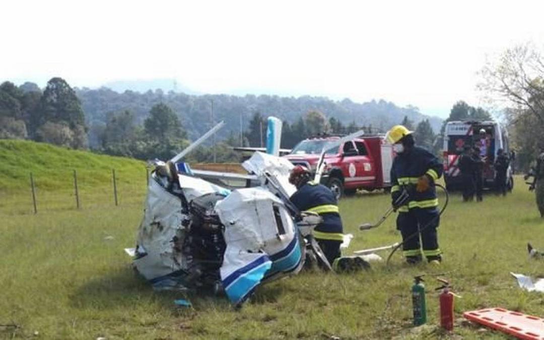 Cae una avioneta en Valle de Bravo dejando una persona sin vida y tres lesionados