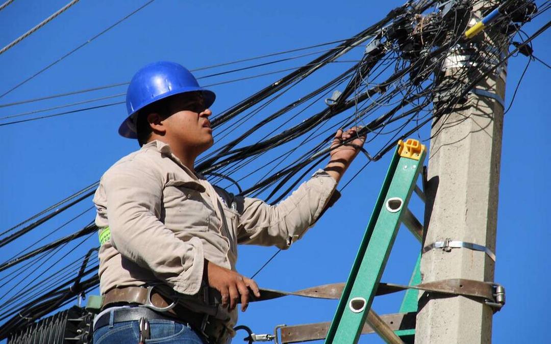 Avalan ordenar cableado de Guadalajara; exhortan a empresas a retirar cableado obsoleto