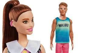 Barbie y su línea inclusiva: Muñeca con aparato auditivo y Ken con vitiligo se suman a la colección 
