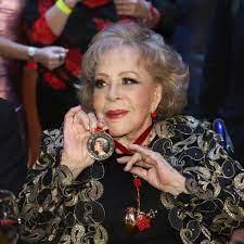 Silvia Pinal hospitalizada por contagio de COVID-19