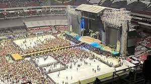 Boletos falsos, portazos, frustración y más: todo lo ocurrido en el concierto de Bad Bunny en la CDMX