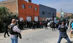 4 lesionados y dos policías heridos tras enfrentamiento en Las Huertas