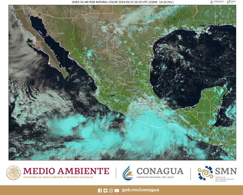 Huracán John ya es categoría 2; está cerca de Guerrero y Oaxaca