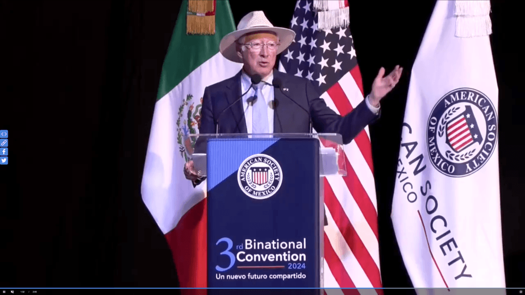 Ken Salazar habla de nuevo tras aprobación de reforma judicial