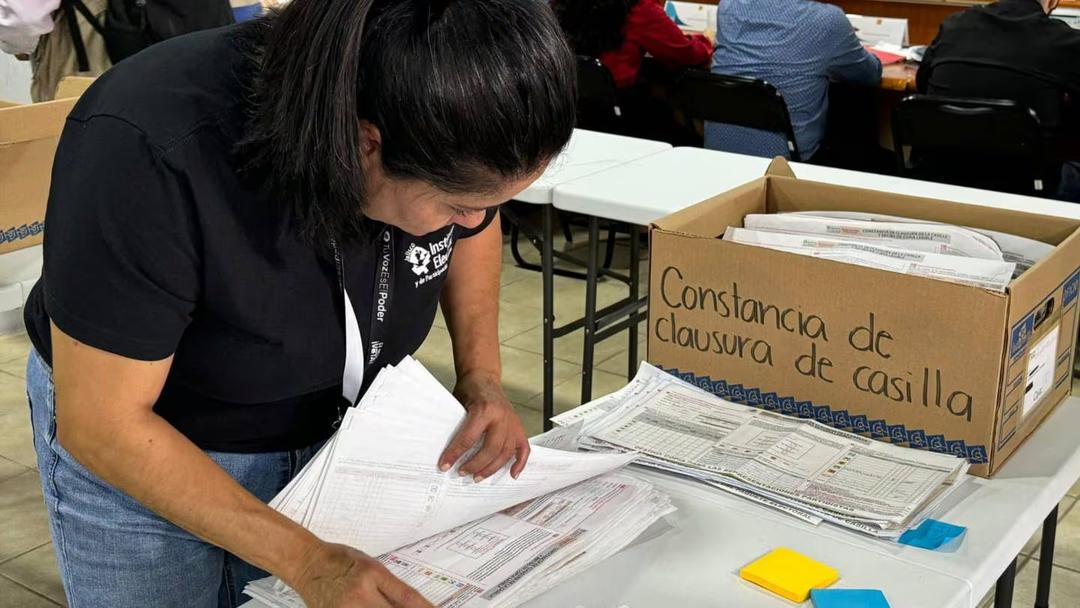 Más de 200 organizaciones piden respetar el triunfo de Pablo Lemus