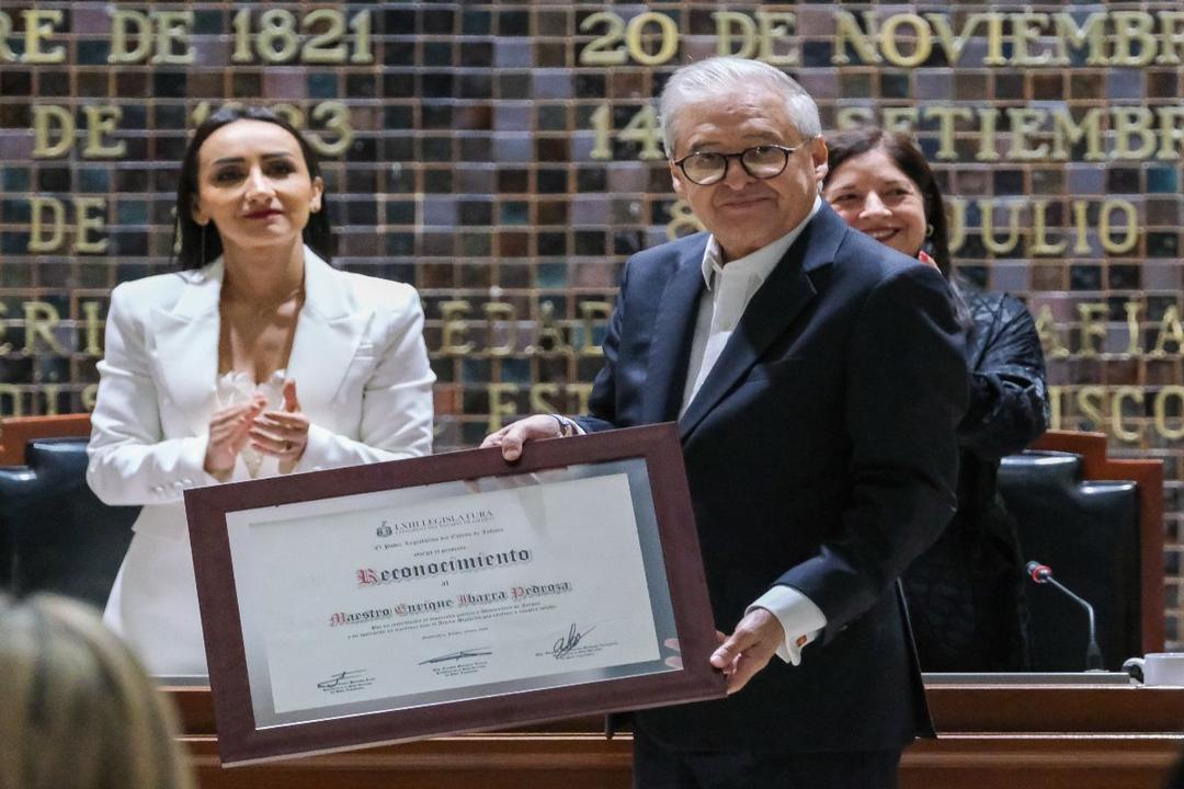 Congreso de Jalisco rinde homenaje a Enrique Ibarra