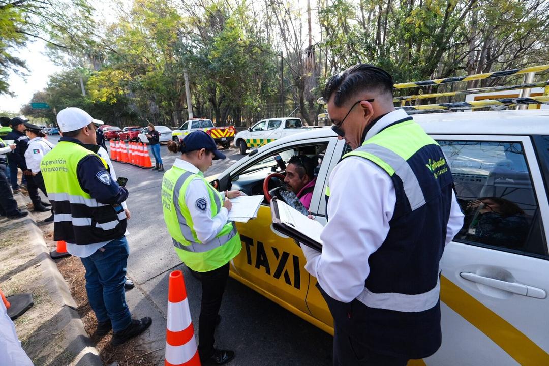 Anuncian descuentos de hasta 50% en multas viales y adeudos vehiculares