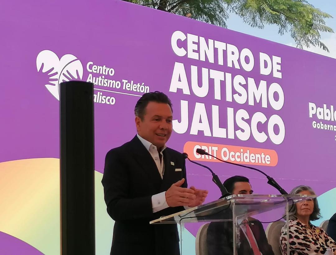 Pablo Lemus inaugura centro de autismo