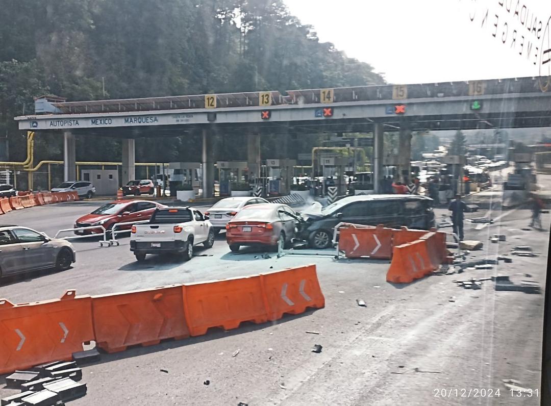 Accidente carretero en la autopista México-Toluca