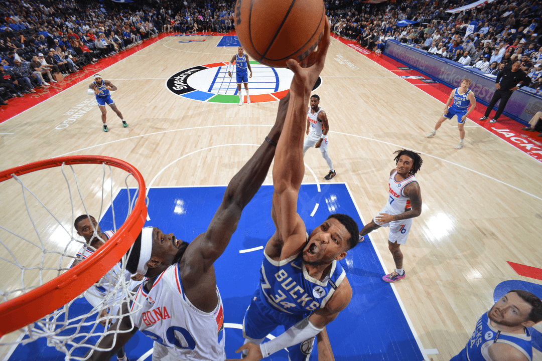 NBA: Antetokounmpo anota 35 puntos en triunfo de Bucks sobre Sixers