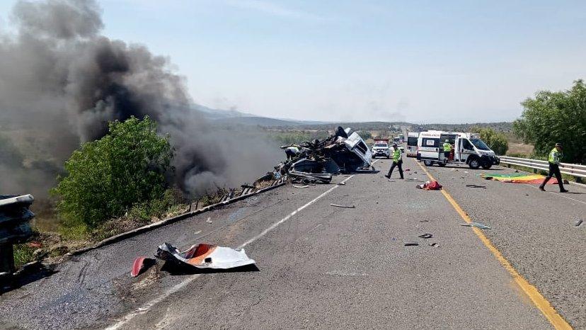 Puebla: 8 muertos deja accidente carretero