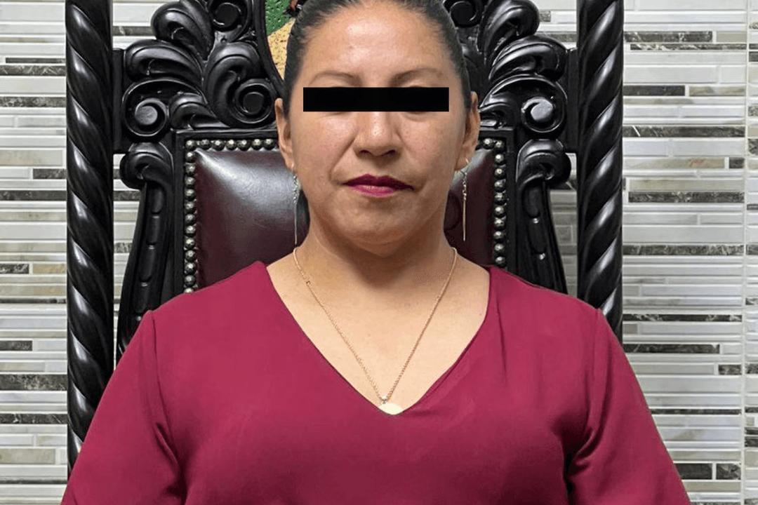 Edomex: Detienen a alcaldesa de Capulhuac por golpear a funcionaria