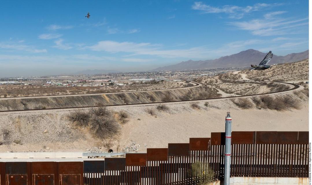 Estados Unidos anuncia multa de casi $100 mil por cruzar de forma ilegal