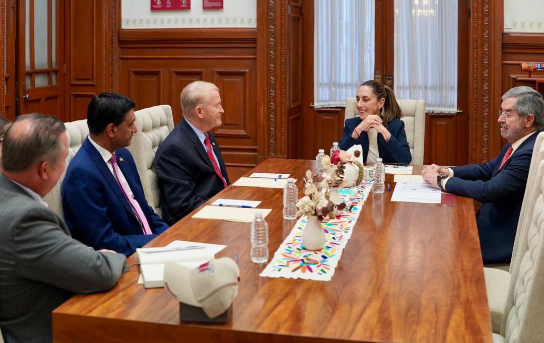 Claudia Sheinbaum se reúne con embajador y congresistas de EU
