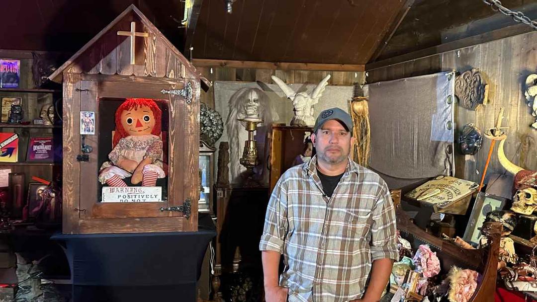 Muere Dan Rivera, cuidador de la muñeca Annabelle