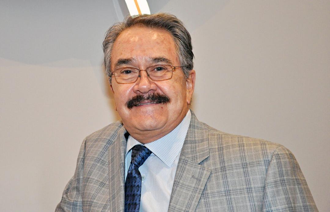Pedro Sola es operado de emergencia
