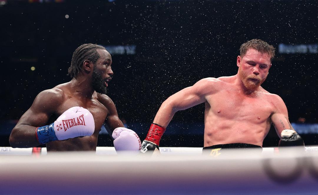 Terence Crawford derrotó al ‘Canelo’ Álvarez