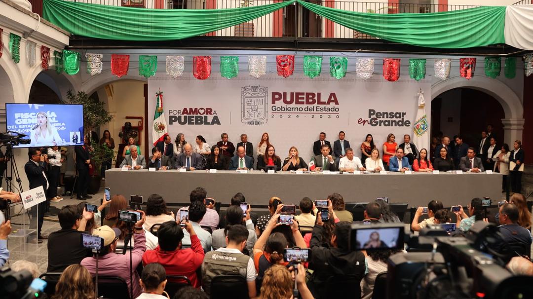 Localizan con vida a 11 jóvenes desaparecidos en Puebla