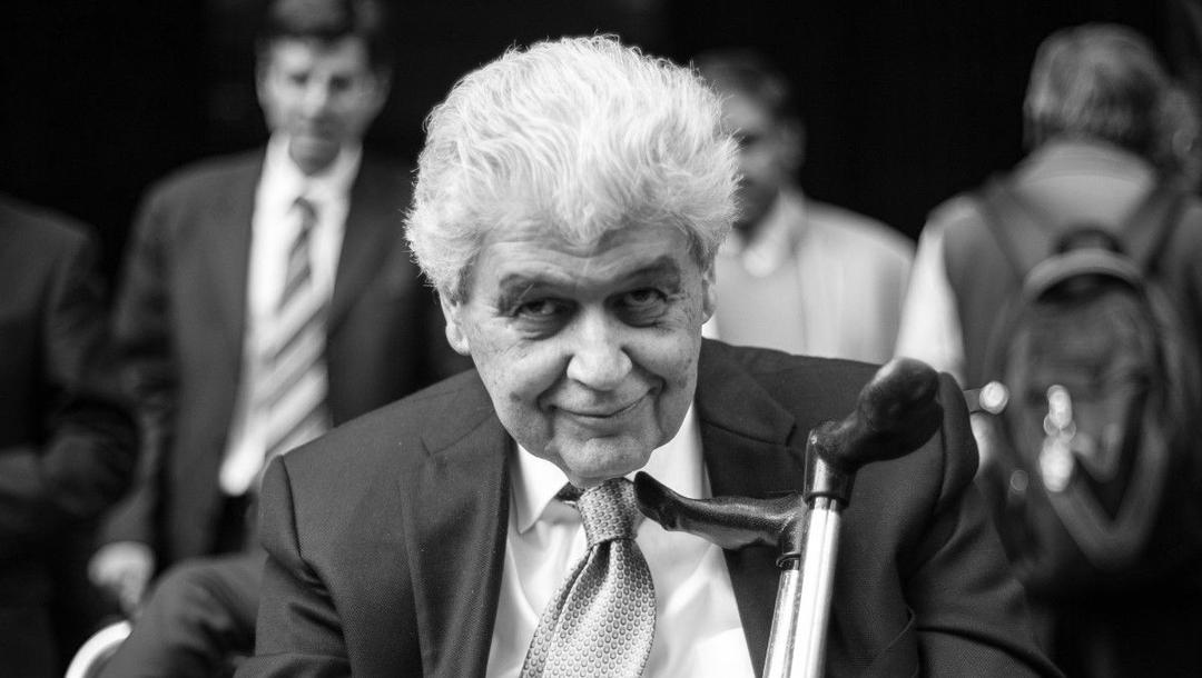 Alfredo Elías Ayub: Muere ex director de la CFE