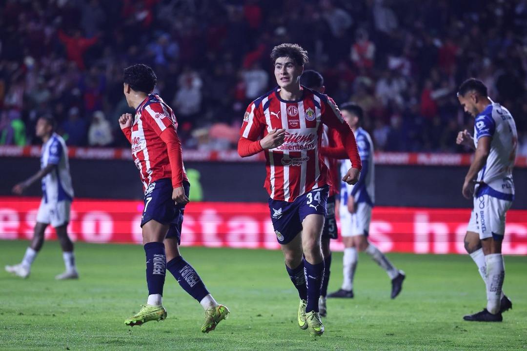Liga MX: Con gol de la ‘Hormiga’ González Chivas derrota a Pachuca